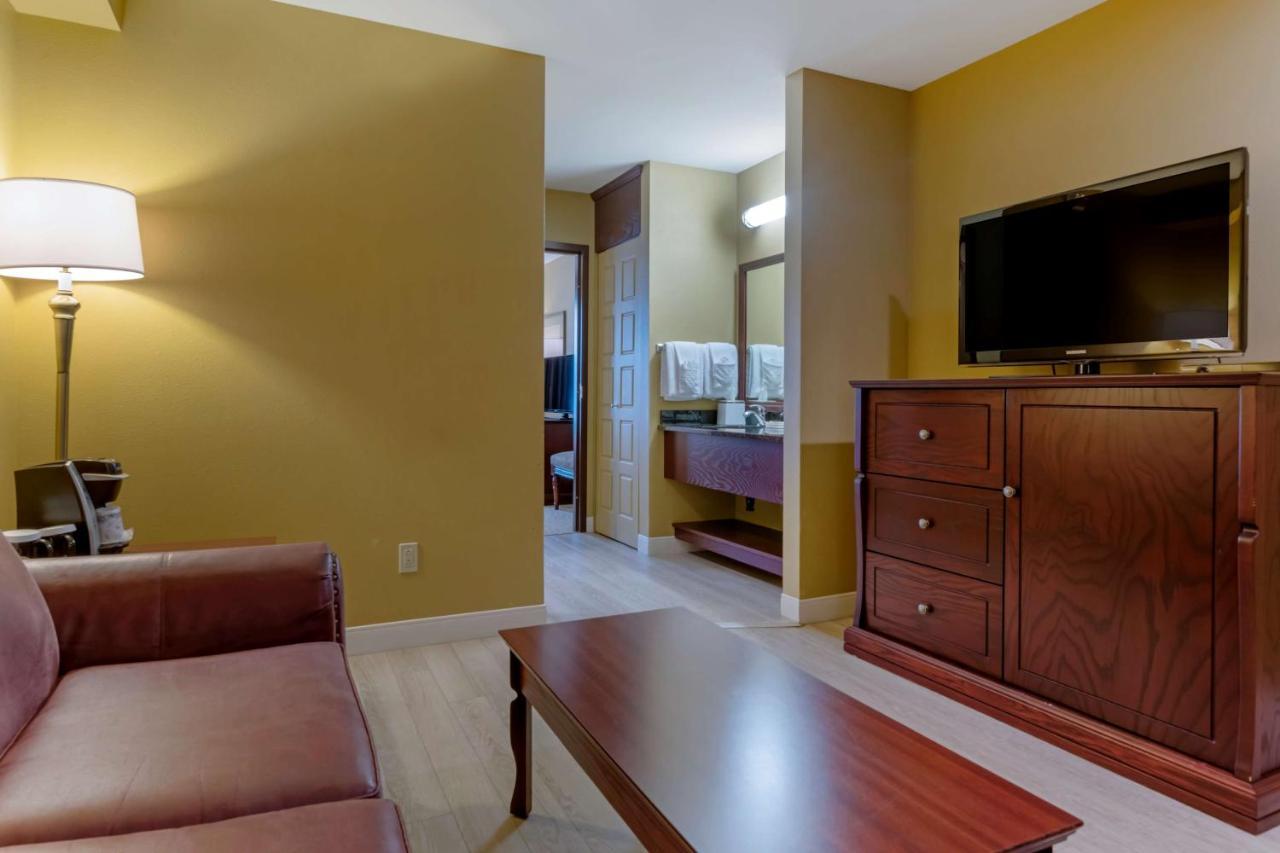 Best Western Plus Grand-Sault Hotel&Suites Exterior foto